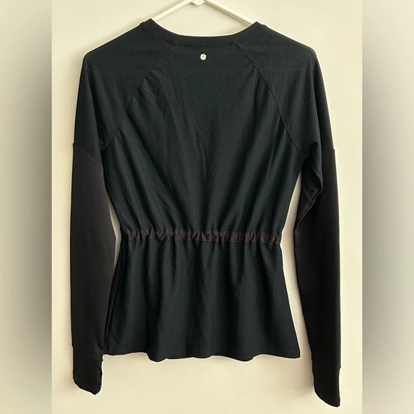 Fabletics Lana Long Sleeve Mesh Athletic Shirt Cinch Waist in Black - Picture 7 of 8